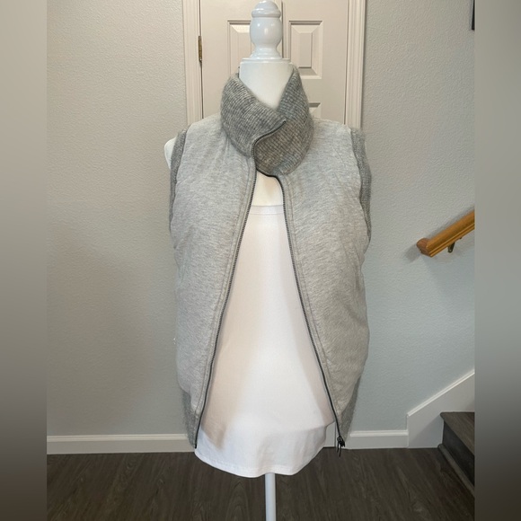 Banana Republic Sweater Vest Wool blend - Picture 11 of 14